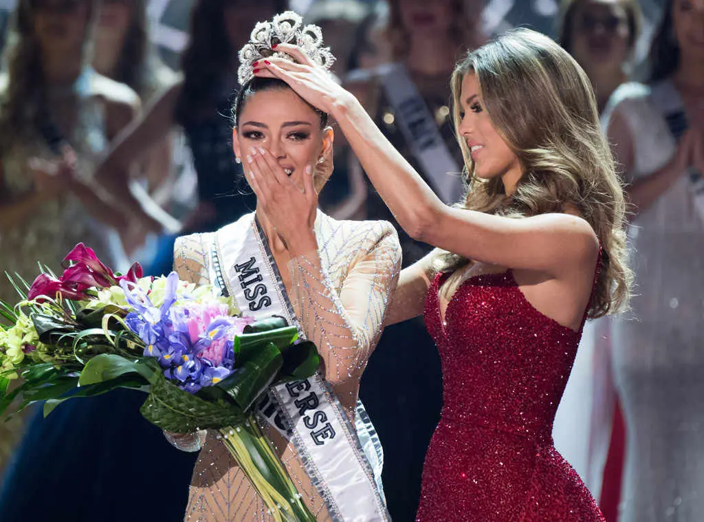 Demi-Leigh, kontestan asal Afrika Selatan raih mahkota Miss Universe 2017. (doc: The Miss Universe Organization)