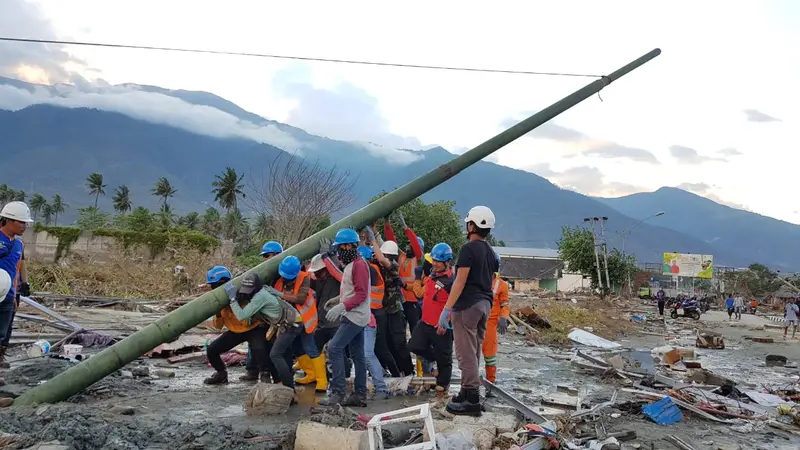 PT PLN (Persero) berhasil mengoperasikan kembali enam dari tujuh gardu induk yang ada di Palu. Dok Kementerian PUPR