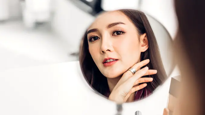 Jangan Sembarangan, Ini 5 Hal yang Perlu Diperhatikan Saat Memilih Produk Skincare Anti-Aging