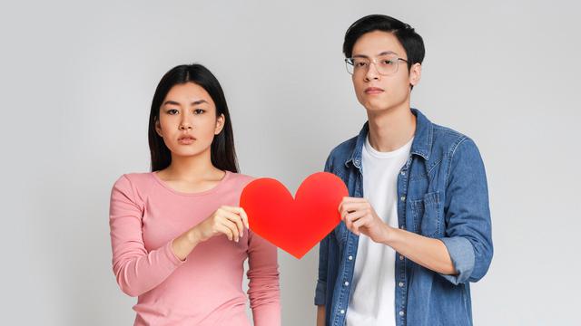 pasangan cinta bertengkar putus