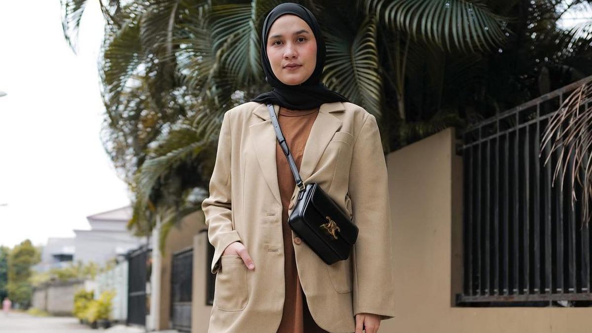 Tampil Modis di Kantor dengan 6 Pilihan Outfit Stylish dan Islami