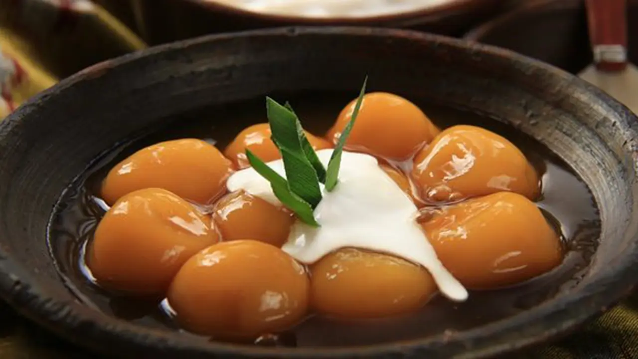 Kolak biji salak./Copyright shutterstock.com