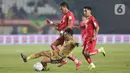 Dewa United langsung mengambil inisiatif menyerang sejak menit awal pertandingan. (Liputan6.com/Helmi Fithriansyah)