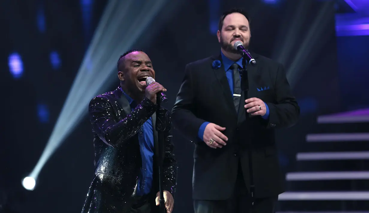 "Selamat ulang tahun Indosiar," ucap para personel All 4 One secara bergantian, di Studio 5 Indosiar, Daan Mogot, Jakarta Barat, Selasa (10/1/2017). (Deki Prayoga/Bintang.com)