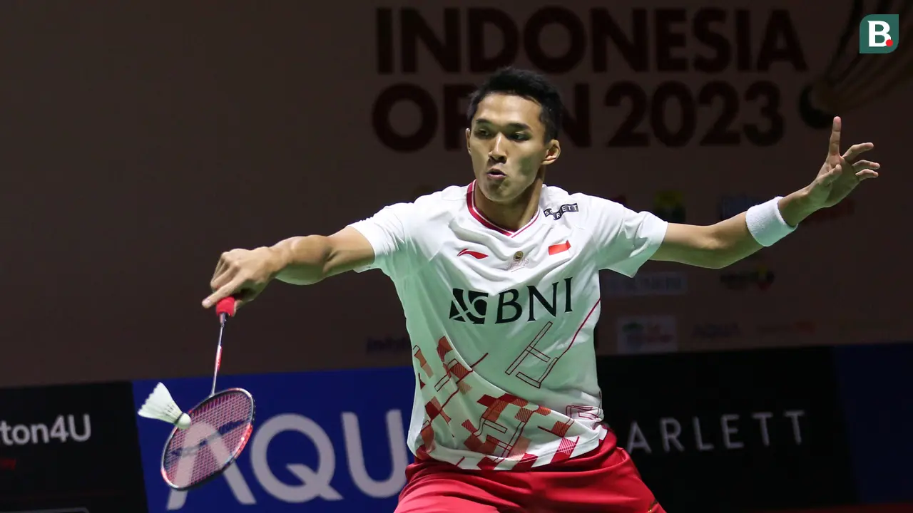 Foto: Bertemu di Perempat Final Indonesia Open 2023, Ini Dia Aksi Anthony Ginting saat Melawan Jonatan Christie