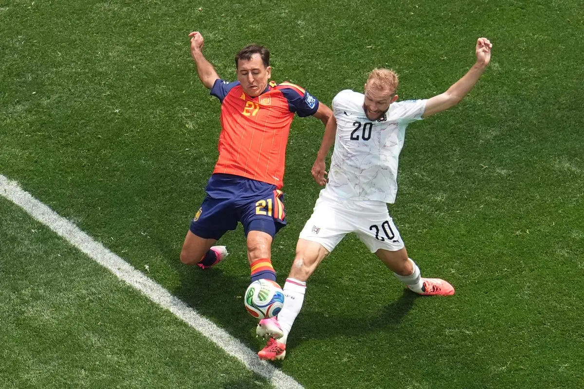 Oyarzabal Antar Spanyol ke 16 Besar