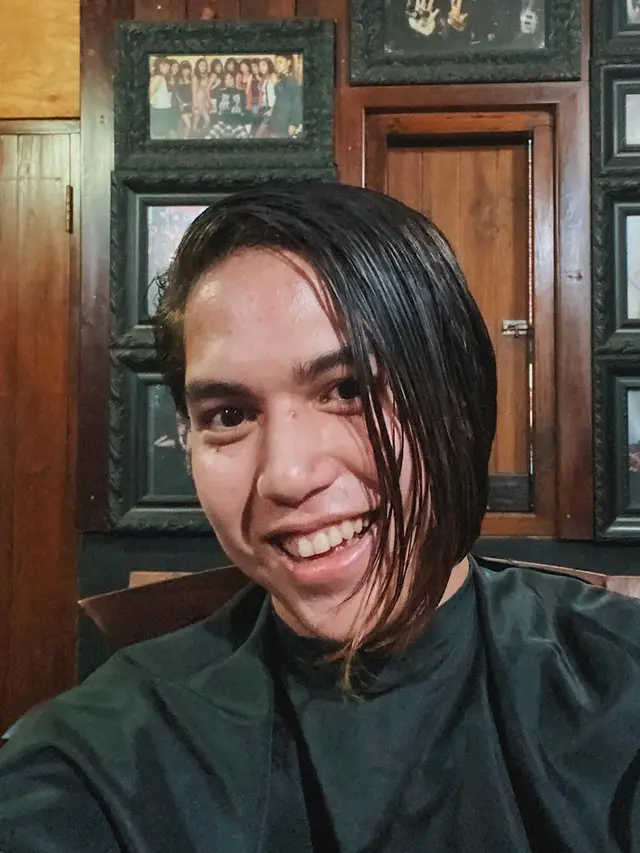 Rambut terbaru El Rumi (https://www.instagram.com/p/CGPT4aHgIVg/)