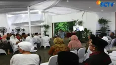 Acara diisi dengan pembacaan yasin, tahlil, wirid, dan buka bersama serta pemberian santunan bingkisan untuk anak yatim dan dhuafa.