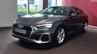 Audi A5 (Audi)