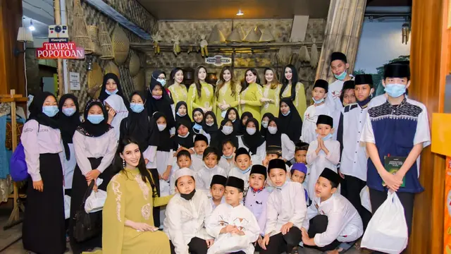 Alda Augustine berbagi kepada anak Yatim Piatu