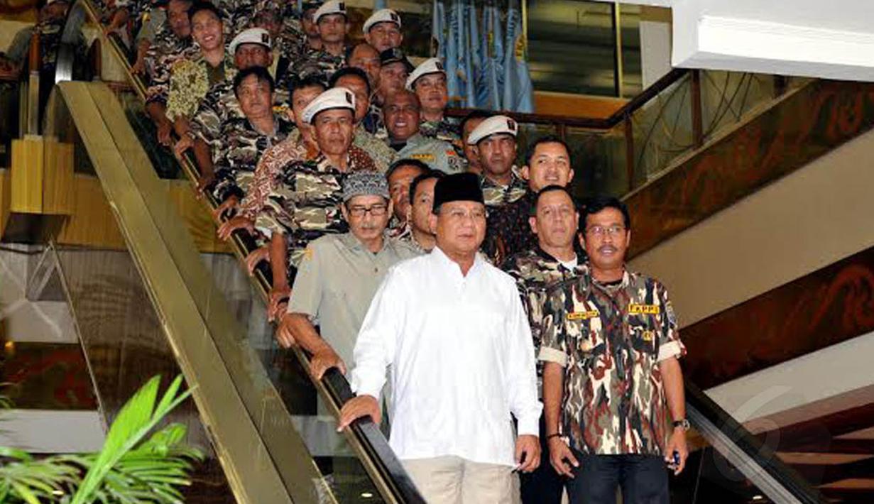 Rabu (03/06/14), Calon Presiden Prabowo Subianto hadir dalam acara   deklarasi FKPPI yang mendukung dirinya (Liputan6.com/Johan Tallo)