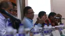 Ketua KEIN Soetrisno Bachir memberikan penjelasan saat FGD KEIN di Jakarta, Rabu (5/10). Adanya roadmap ini ‎diharapkan dapat mendorong industri pariwisata Indonesia dalam 30 tahun ke depan atau hingga 2045. (Liputan6.com/Angga Yuniar)