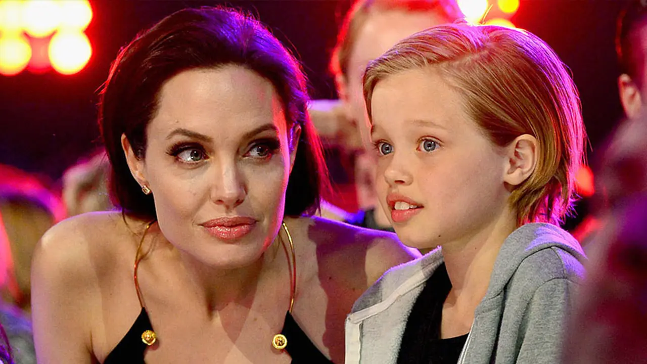 Angelina Jolie dan Shiloh 