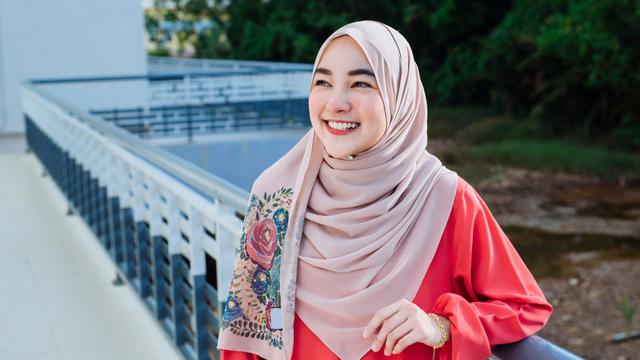 muslim berhijab lebaran islam