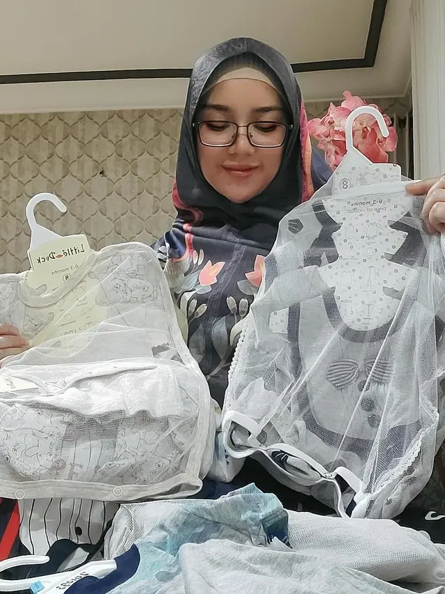 3 Tahun Menanti, Ini 7 Potret Bebi Silvana Istri Opick saat Pamer Baby Bump