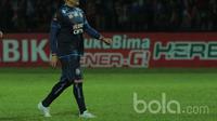 Aksi Cristian Gonzales dalam lanjutan turnamen Piala Presiden 2017 di Stadion Kanjuruhan, Malang, Sabtu (11/2/2017). (Bola.com/Reza Bachtiar)