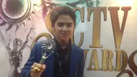 Aliando Syarief mendapatkan penghargaan sebagai Aktor Utama Paling Ngetop di SCTV Awards 2014.