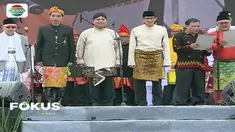 Dua pasangan capres dan cawapres ikuti deklarasi kampanye damai anti hoks, SARA, dan politik uang yang digelar KPU di Monas, Jakarta.