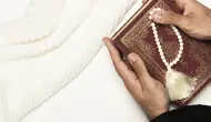 7 Bacaan Shalawat yang Sering Diamalkan Saat Peringatan Maulid Nabi Teks Arab, Latin dan Artinya