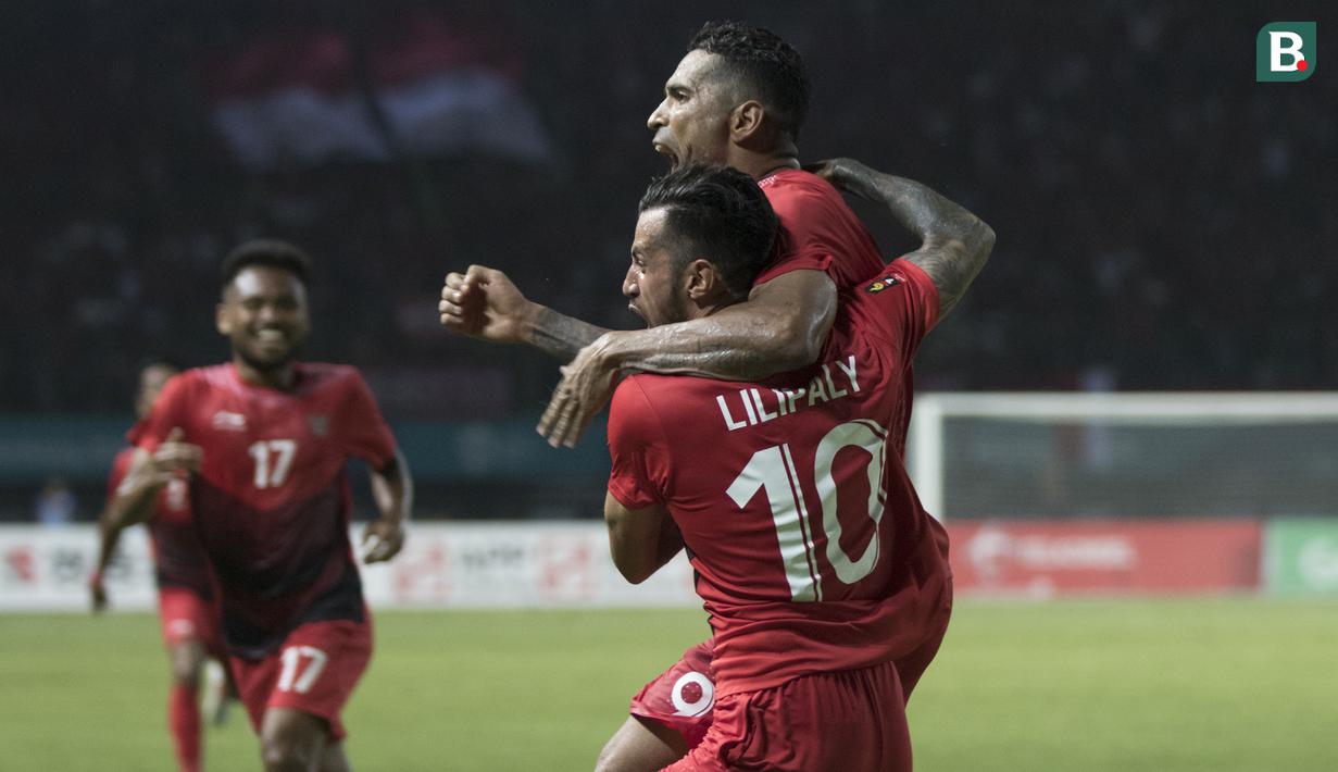 Striker Timnas Indonesia, Beto Goncalvez, merayakan gol yang dicetaknya ke gawang Taiwan pada laga Grup A Asian Games di Stadion Patriot, Jawa Barat, Minggu (12/8/2018). Indonesia menang 4-0 atas Taiwan. (Bola.com/Vitalis Yogi Trisna)