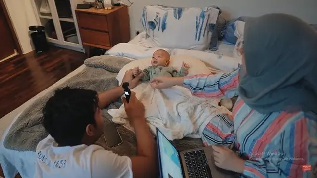 7 Potret Kamar Baby Air Anak Irish Bella dan Ammar Zoni, Bernuansa Biru Putih