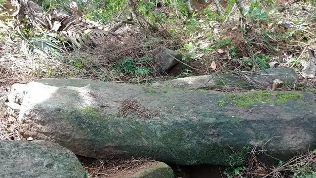 Misteri Tumpukan Batu