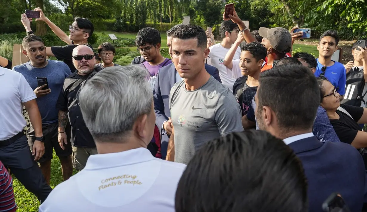 <p>Sejauh ini kucuran dana sebesar 20 juta dolar Singapura dari Peter Lim sangat membantu bakat-bakat olahraga muda mengejar impiannya tanpa terhambat kendala keuangan. (Nicholas Yeo/AFP)</p>