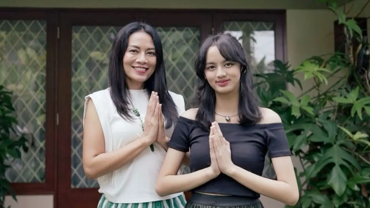 Atisha Prajna, putri Dewi Lestari (Instagram/deelestari)
