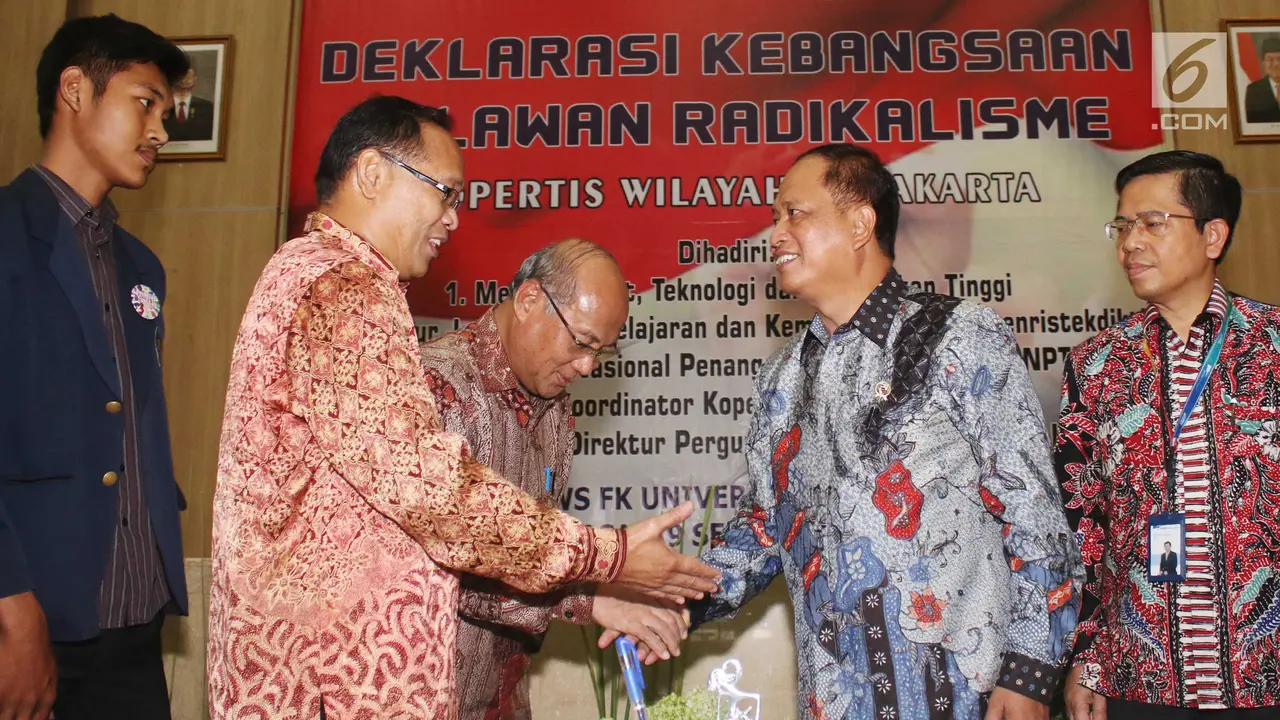 Menristek Dikti Bersama Pimpinan Perguruan Tinggi dan Mahasiswa Deklarasikan Anti Radikalisme