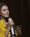 Dunia hiburan memang rentan dengan narkoba, sehingga banyak yang sudah kedapatan menggunakan barang haram itu oleh pihak berwajib. Meski begitu, aktris Amanda Rawles tak takut. (Deki Prayoga/Bintang.com)