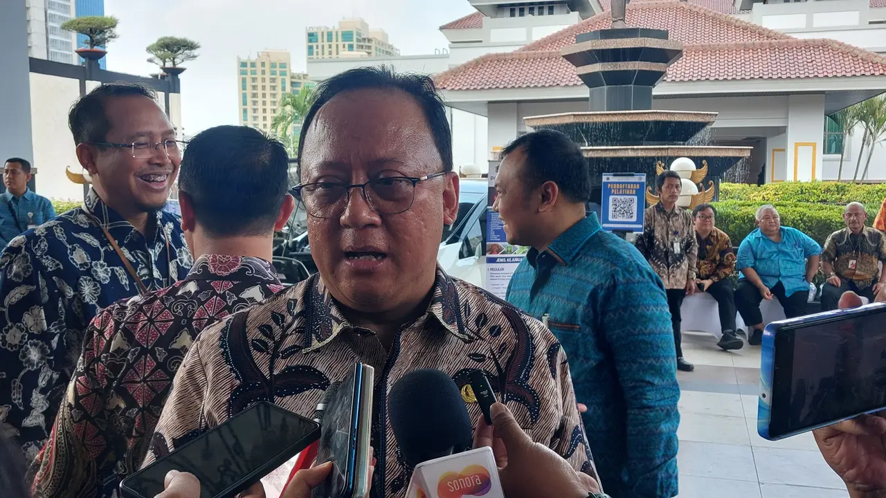 Kenaikan UMP Batal Diumumkan Hari Ini Kamis, 21 November 2024, Kenapa?
