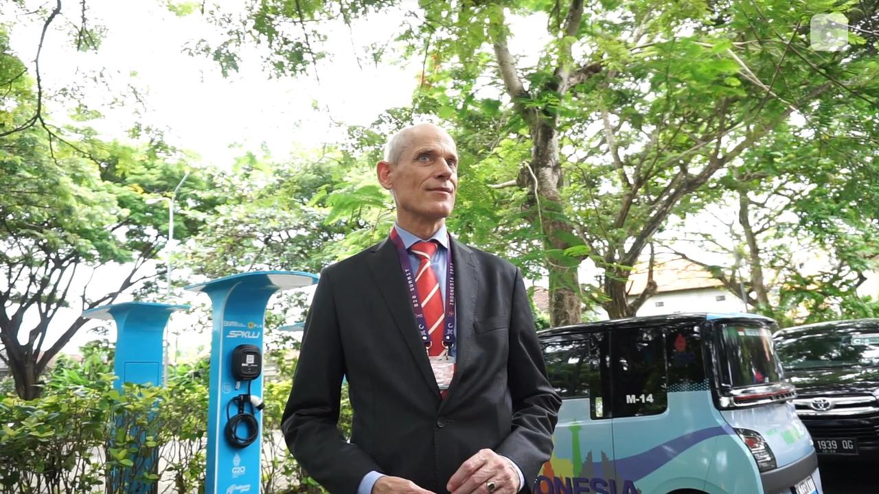 Duta Besar Belanda untuk Indonesia Lambert Grijns di lokasi acara KTT G20 Bali