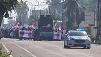 Massa Aksi Dukung MBG di Tuban Diangkut Dump Truk dan Pikap tanpa Penindakan