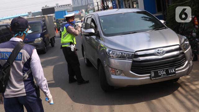 Hari Pertama PSBB di Tangerang Selatan