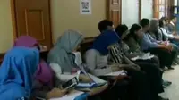 Segmen 1: Antrean di Kantor Pajak hingga Pengikut Dimas Kanjeng