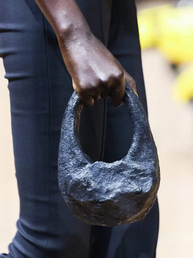 Tas Batu Meteorit