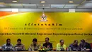 Kegiatan bertema 'Mewujudkan Visi 2045 Melalui Regenerasi Kepemimpinan Partai Golkar' tersebut sebagai ajang silaturahmi serta menyiapkan regenerasi untuk lebih memajukan partai, Jakarta, Kamis (30/10/2014). (Liputan6.com/Johan Tallo)