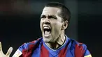 Kegembiraan bek Barcelona, Daniel Alves seusai gol Lionel Messi ke gawang Malaga dalam lanjutan La Liga di Camp Nou Stadium, 27 Februari 2010 AFP PHOTO / JOSEP LAGO 
