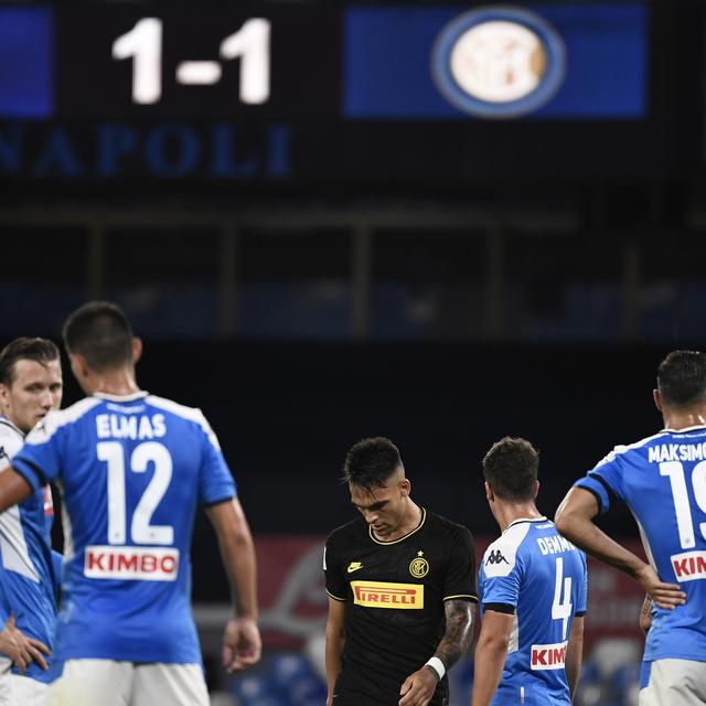 Coppa Italia Singkirkan Inter Milan Insigne Puji Kiper Napoli Bola Liputan6 Com