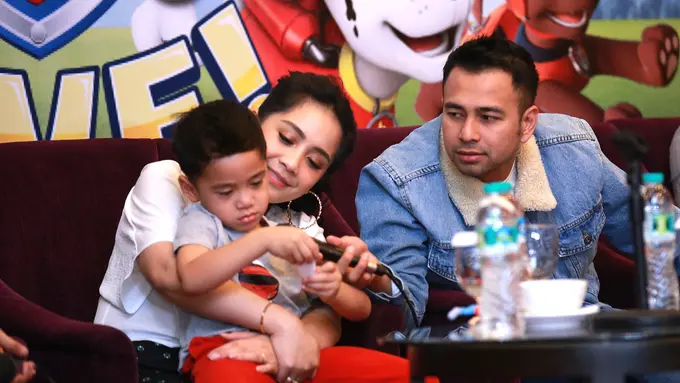 [Fimela] Raffi Ahmad dan Nagita Slavina