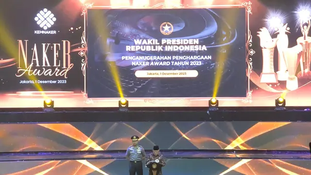 Wakil Presiden (Wapres) Ma'ruf Amin dalam Penganugerahan Penghargaan Naker Award 2023, di Jakarta, Jumat (1/12/2023). Wapres mengatakan kondisi ketenagakerjaan Indonesia saat ini terus menunjukkan pemulihan pasca pandemi covid-19. (Tira/Liputan6.com)