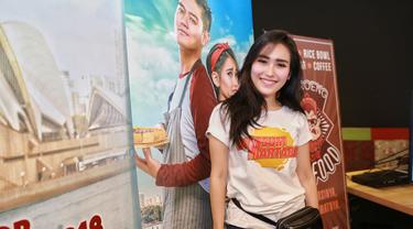 Dimsum Martabak Tayang Hari Ini Ayu Ting Ting Akui Sempat Kesulitan News Entertainment Fimela Com