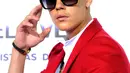 Sebelumnya Justin sudah membuat janji dengan para fansnya untuk memberikan penampilan yang berbeda di American Music Awards 2016. Pada akhirya Justin pun memenuhi janjinya tersebut. (AFP/Bintang.com)