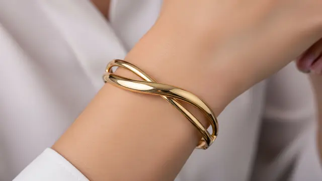 Gelang Bangle Emas Polos Elegan untuk Idul Fitri 2026