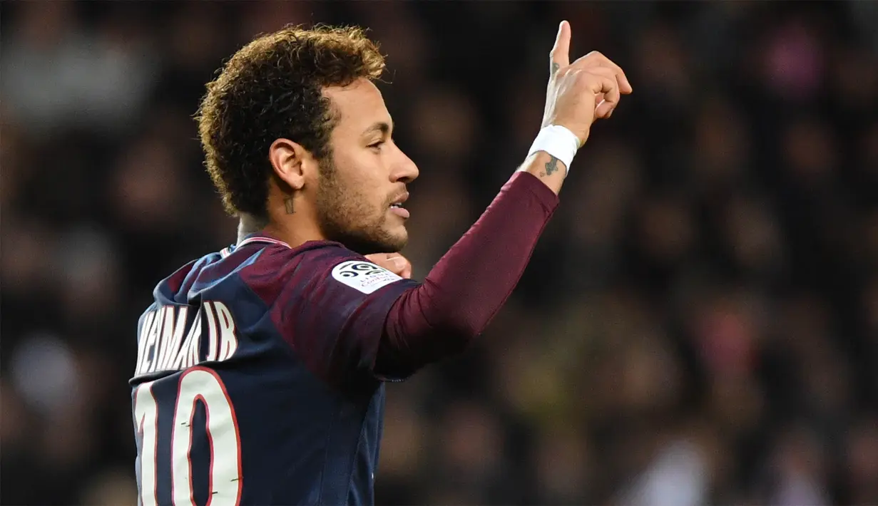 1. Neymar (Paris Saint Germain) - Harga jualnya ditaksir mencapai 213 juta euro. (AFP/Yann Coatsaliou)