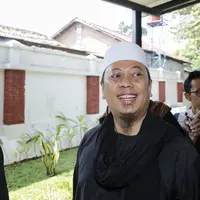 Opick menghadiri sidang gugatan cerai Dian Rositaningrum. (Adrian Putra/Bintang.com)