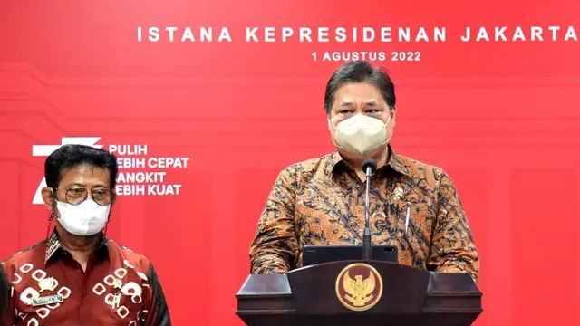 Menteri Koordinator Bidang Perekonomian Airlangga Hartarto dalam Keterangan Pers usai Rapat Internal Terbatas terkait Peningkatan Produksi dan Ekspor Jagung di Istana Negara, Jakarta. (Sumber: ekon.go.id)