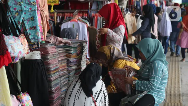 Produk Garmen Asing Mulai Banjiri Pasar Tanah Abang