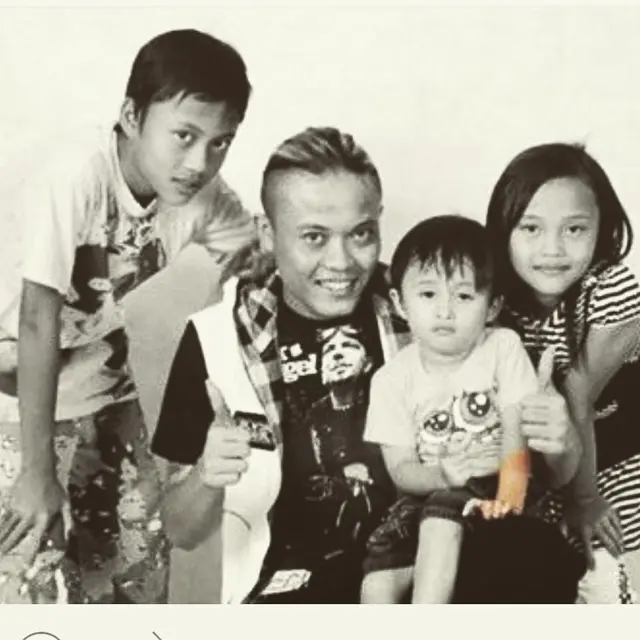 Genap 20 Tahun, Ini 6 Foto Lawas Putri Delina dari Kecil Hingga Remaja