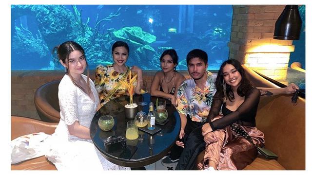 7 Potret Titi DJ saat Liburan di Bali Bersama Anak-Anaknya, Seru Banget